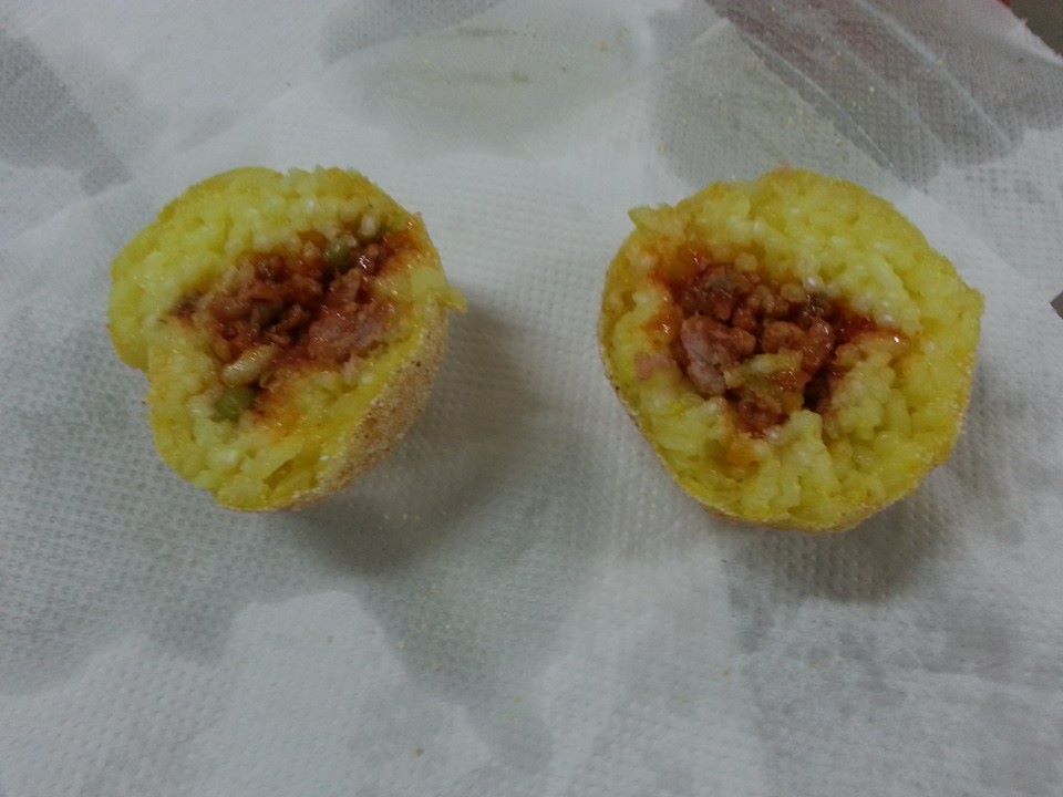 Zero_Glu's tweet photo. Il nostro #salato! #arancini #pizza #tartellettesalate perfette per un aperitivo! http://t.co/2wehxkQq9Q