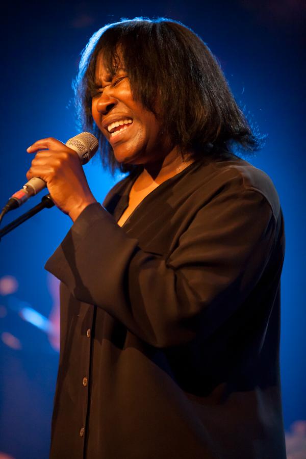 Happy 64th birthday, Joan Armatrading, awesome singer from Saint Kitts  "Love & Affection" 