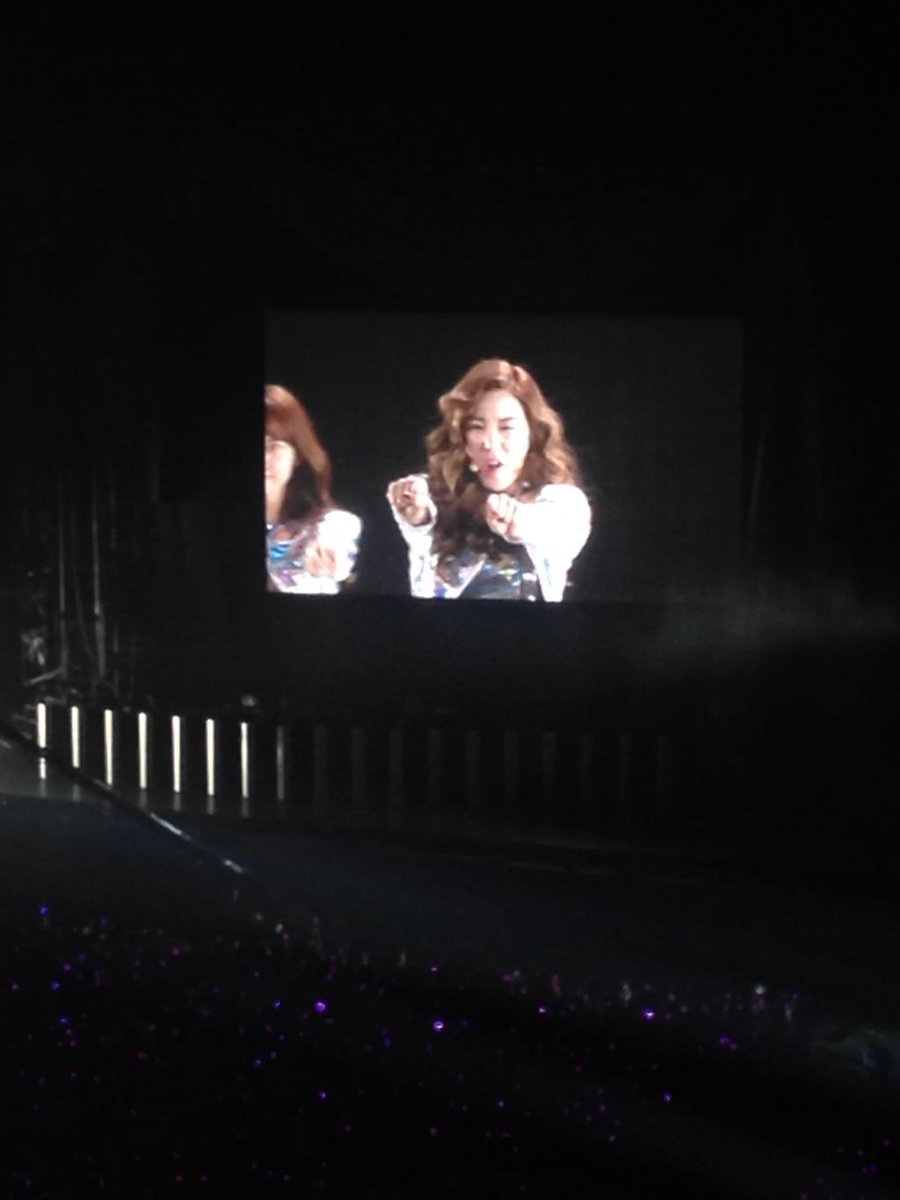 [PIC][09-12-2014]Hình ảnh mới nhất từ "GIRLS' GENERATION THE BEST LIVE AT TOKYO DOME" của SNSD  B4Z8zsJCYAAUrRc