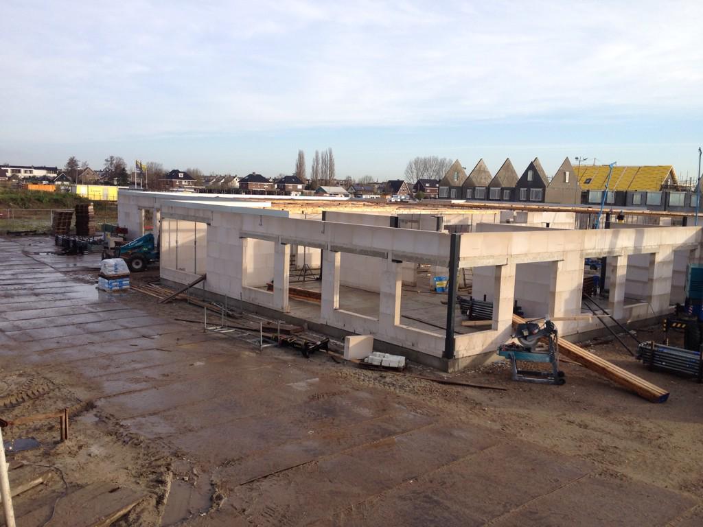 De bouw van onze nieuwe school schiet echt op!