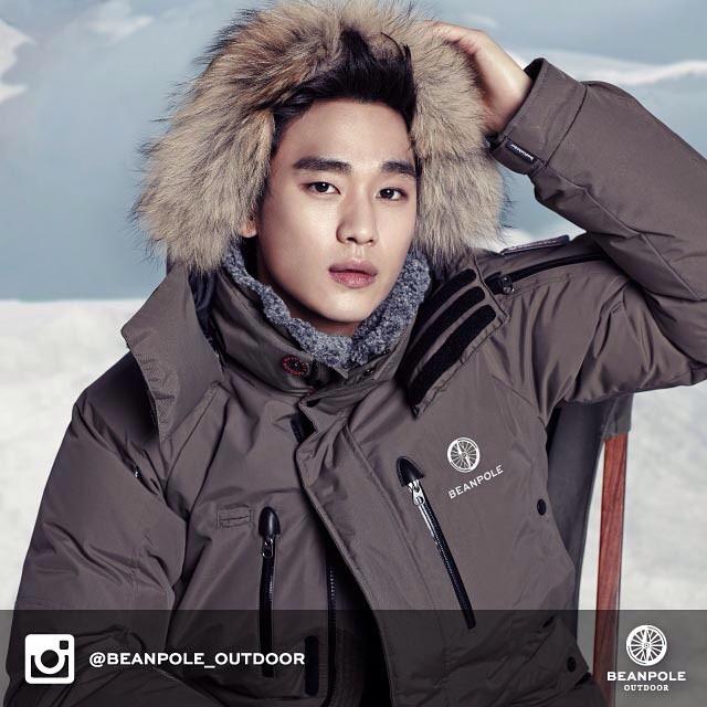 B4ZA_KcCEAMSouw.jpg:large