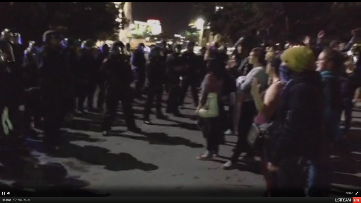 NewsRevo's tweet photo. Part of the #berkeleyprotests appear Kettled | LIVE http://t.co/262eVoUVhF #Berkeley http://t.co/dfgt0bhXv5