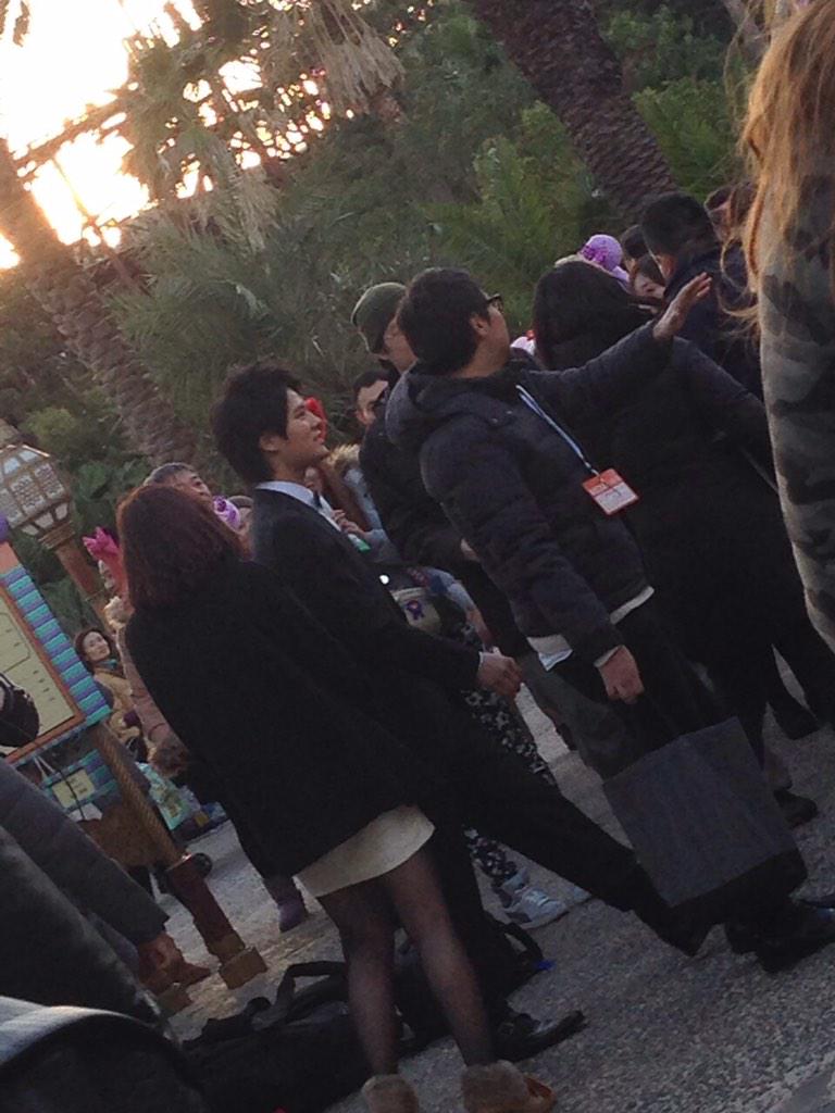 g10301217's tweet photo. 今日ディズニーにて
Hey! Say! JUMP http://t.co/6WrU8E8eEj