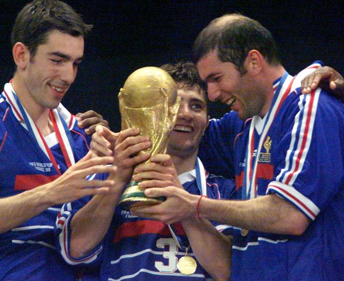 Happy 45th birthday to the one and only Bixente Lizarazu! Congratulations 