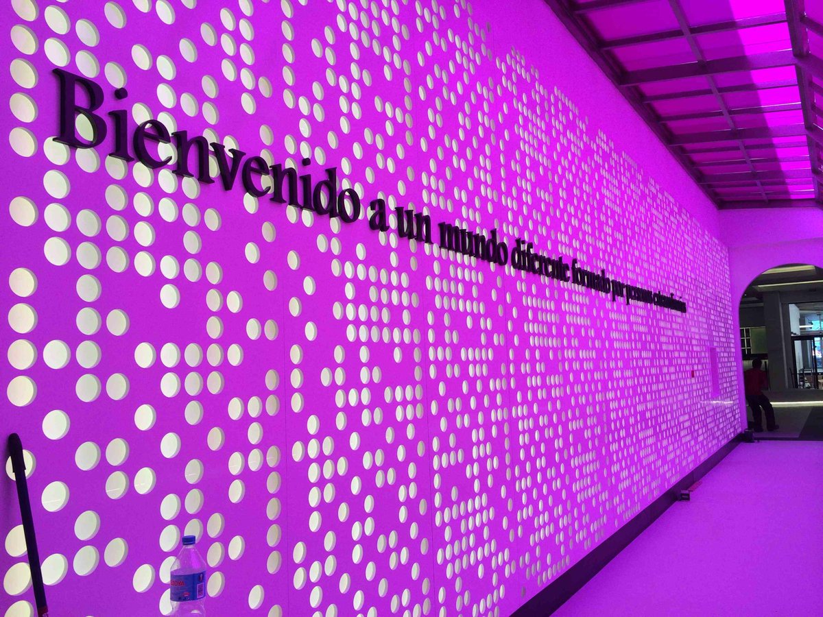 VisualComunicac's tweet image. Impresionante corpóreo realizado en Hotel Confortel Suites López de Hoyos para @Gabiteco1968 Feliz comiendo de semana