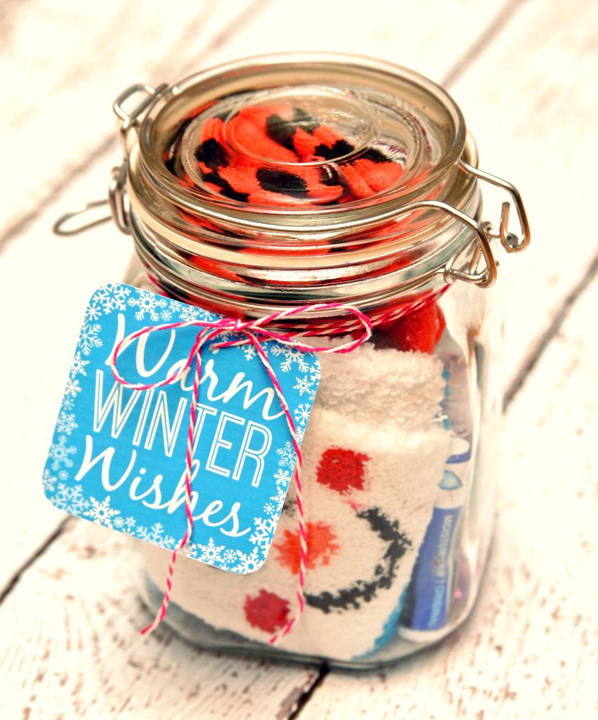 FriendsofGlass's tweet image. Thanks @hglblog for this winter care package idea: fill mason jar w/ tissues, chapstick, or tea. #numberonefriend