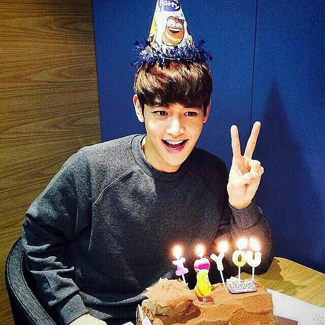 Happy birthday Choi Minho of SHINee!   