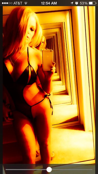 Selfie Saturday Selfies!! #recap #renew #raw #exposed #more @JennaBentley07 @nicky_ferrari @cherrymorganxx<a href="/tag/recap"class="tags">#recap</a><a href="/tag/renew"class="tags">#renew</a><a href="/tag/raw"class="tags">#raw</a><a href="/tag/exposed"class="tags">#exposed</a><a href="/tag/more"class="tags"><span>#more</span></a>