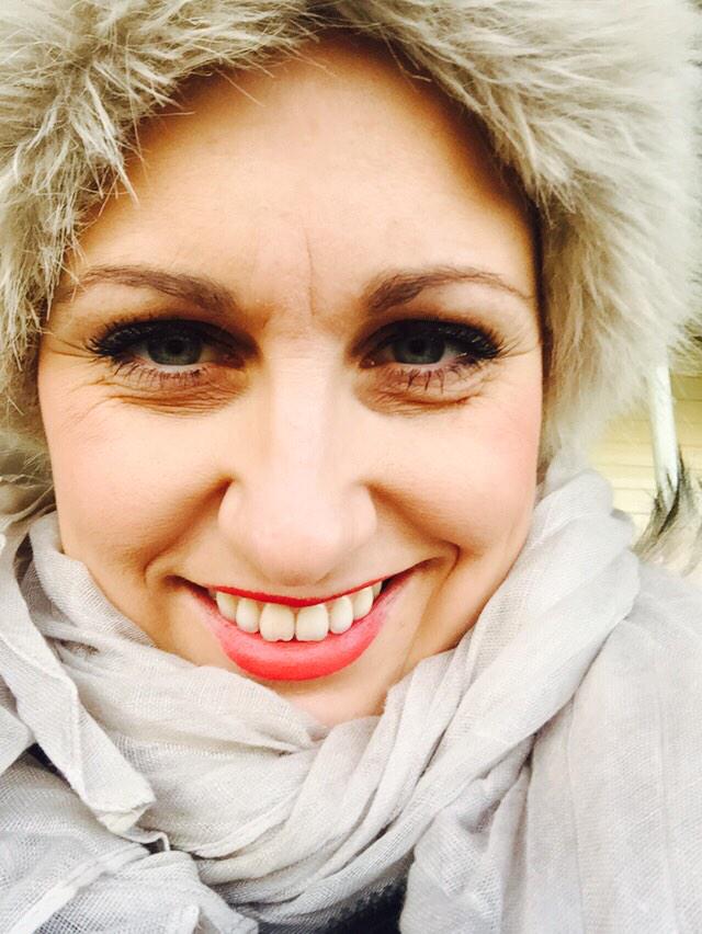 irisicequeen's tweet photo. @JenWest81 I'm reeeaaaaddddyyyy!! http://t.co/A0cGa4ZDLc