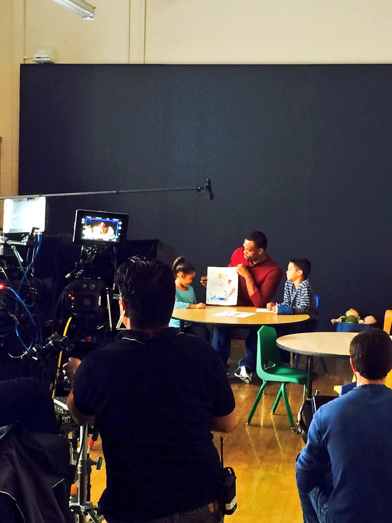 Fred22Jackson's tweet photo. Excited to be talking w/ @Toyota about raising the most important people in my life, my kids #OneBoldChoice http://t.co/zx7TxI7TgG