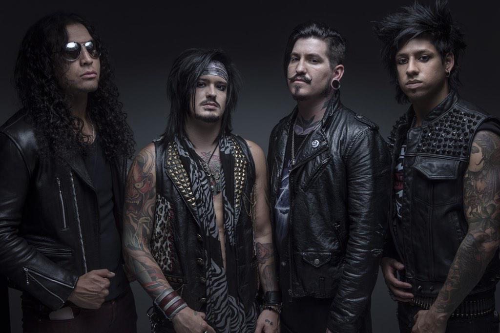 EscapeTheFate's tweet photo. #ETF2015 http://t.co/aANDmvlNqp