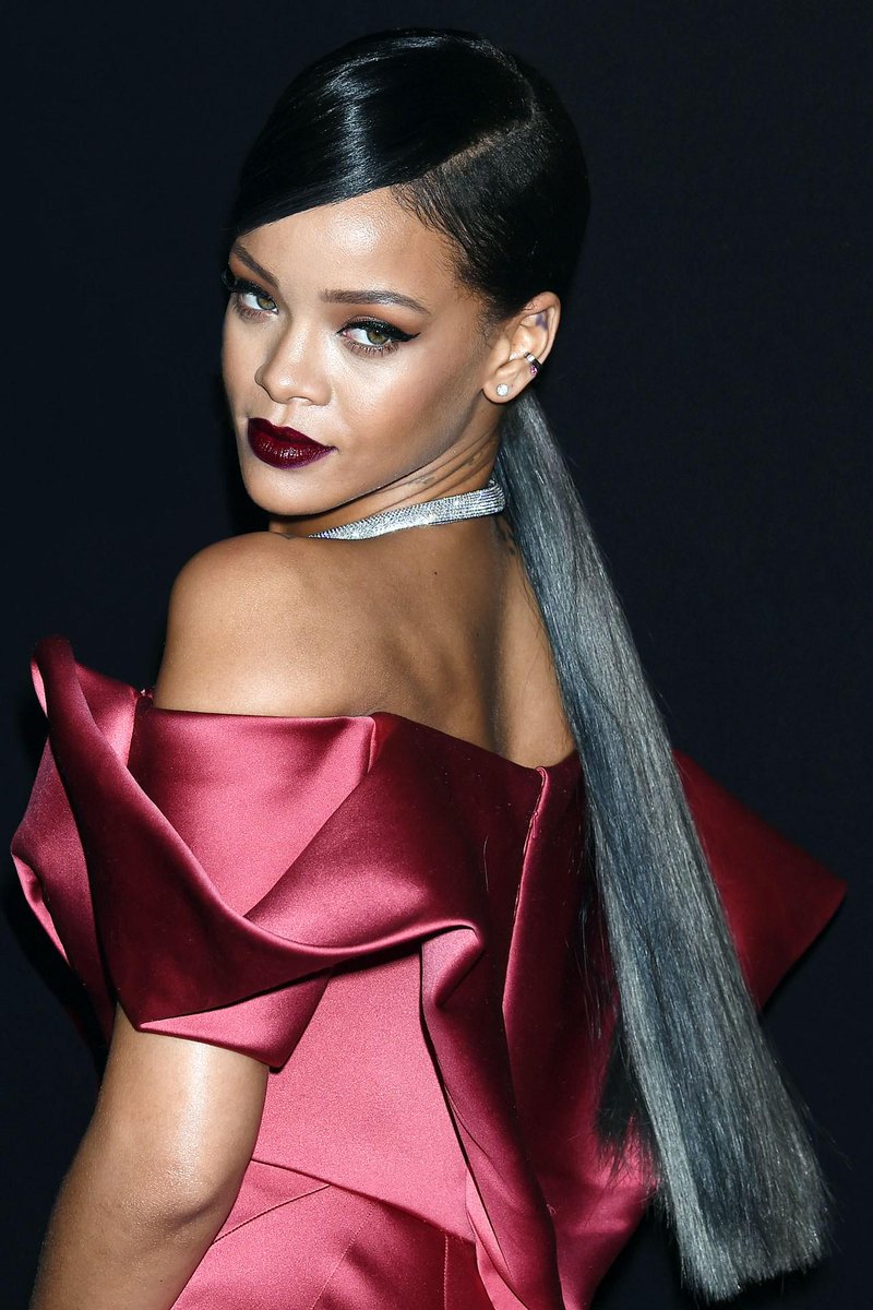 BritishVogue's tweet photo. .@rihanna named creative director of @PUMA - all the details: http://t.co/WsD9qGQVPv http://t.co/1Bs3mNnVbl