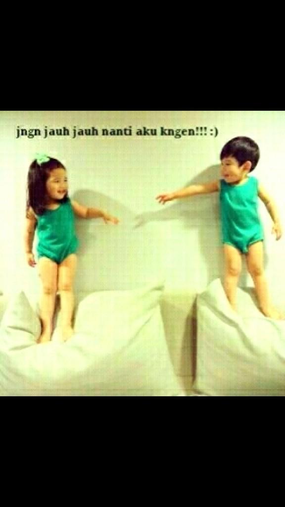 vaniapm's tweet photo. wakakakak nih mas @RobyEkoSuhendro ✌️👊 http://t.co/WXtH5PZvJH
