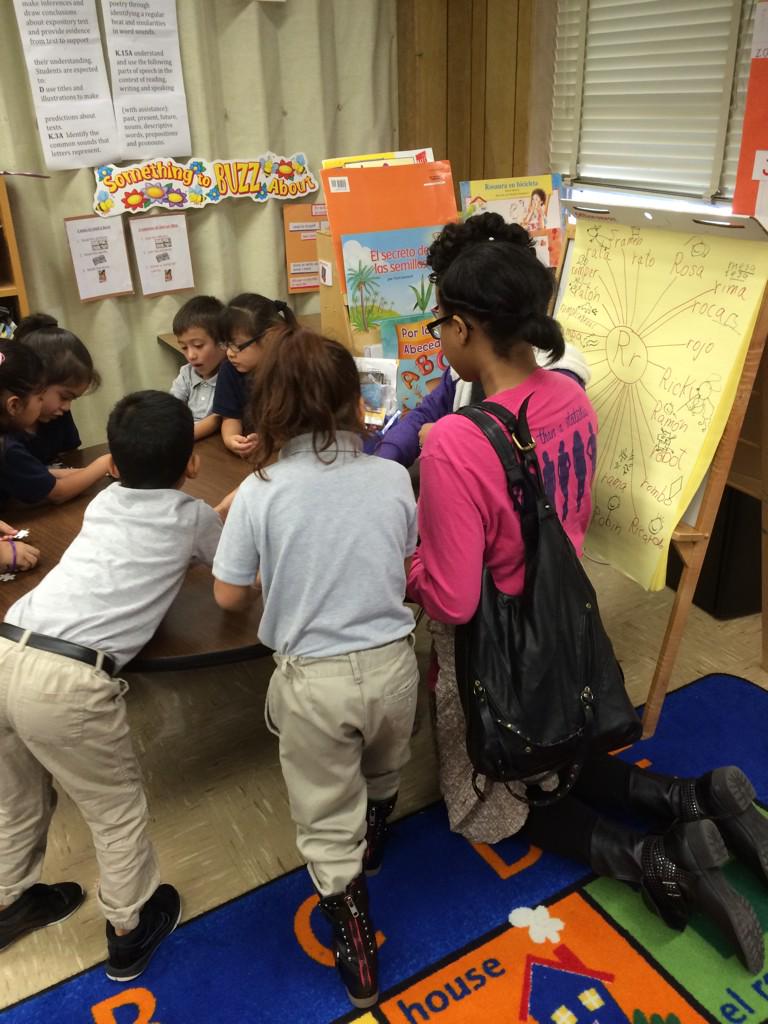 iamdrkerrie's tweet photo. Ladies of Distinction reading Christmas stories &amp; interactive activities w/ the students at Winn Elementary#AISDproud http://t.co/YYedZf0hoy