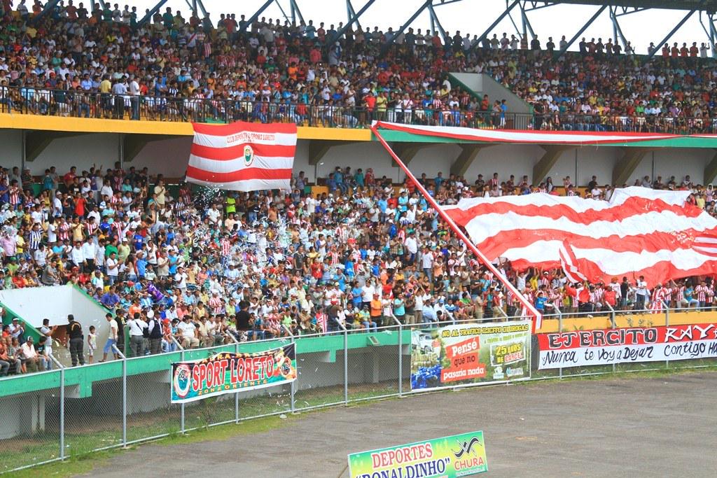 Regionucayali's tweet photo. Estadio “Aliardo Soria Pérez” fue abarrotado por hinchas.
SPORT LORETO A UN PASO DE CAMPEONAR EN LA COPA PERÚ 2014 http://t.co/4iQUOD3RpF