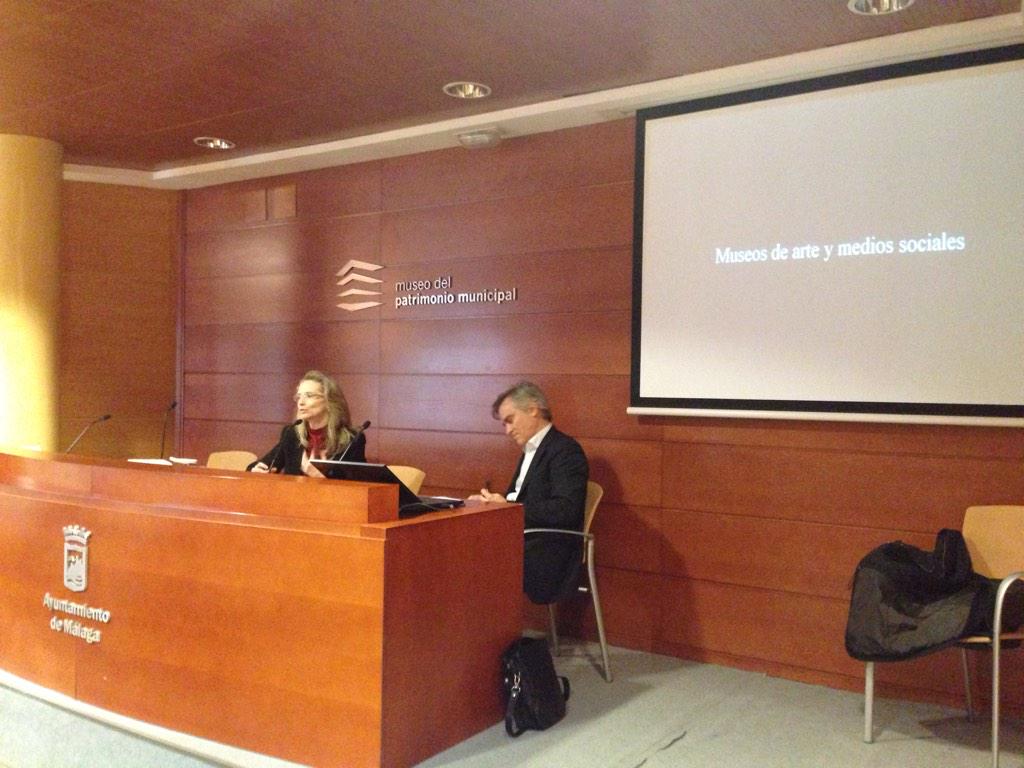 J_Cshdsur's tweet photo. Comenzamos con @guillermosolana @museothyssen Museos de arte y medios sociales @iArtHislab @GrinUGR #CSHDsur http://t.co/TkS4BimwrM