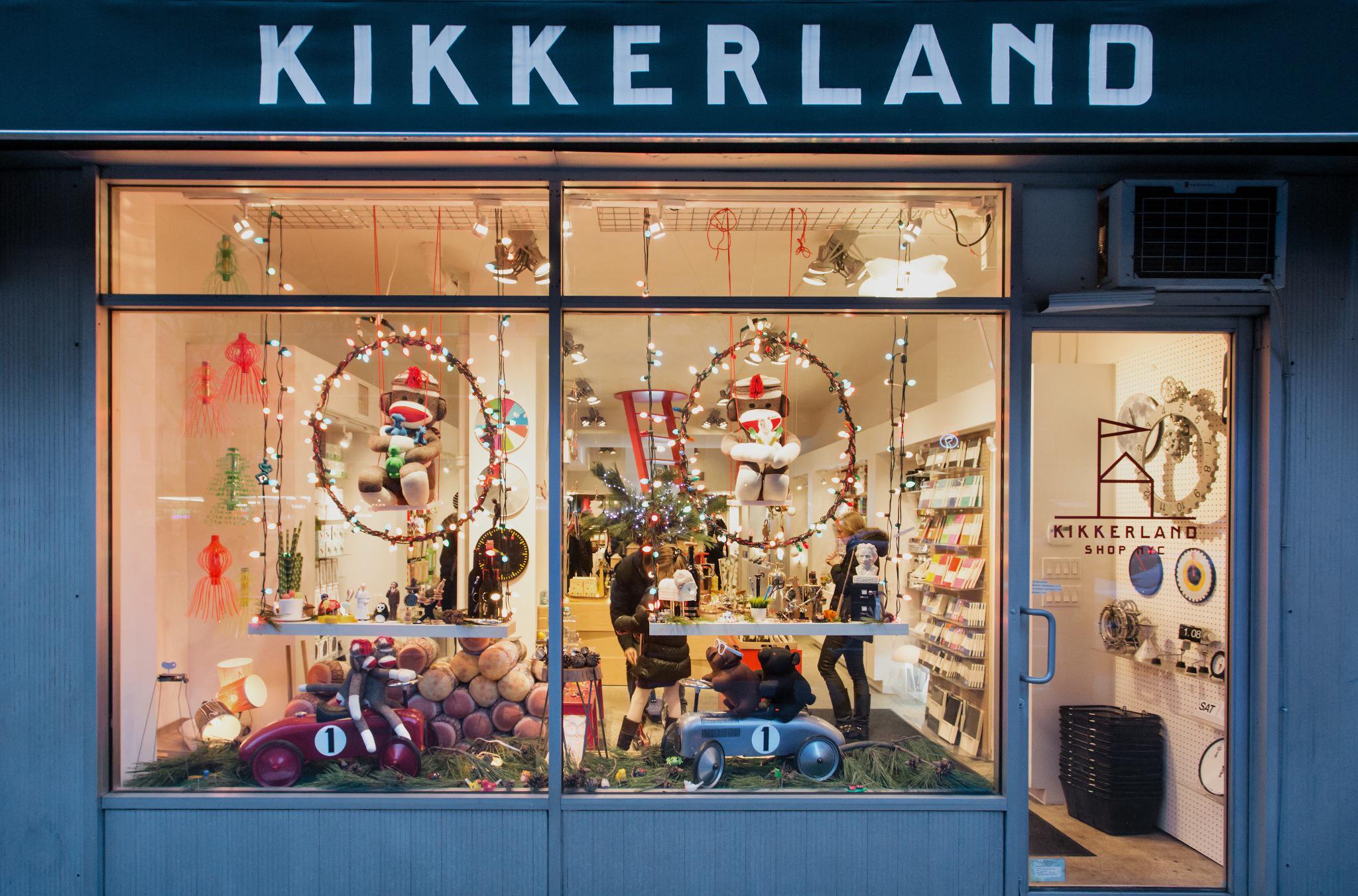 Kikkerland Design on Twitter: "The #Kikkerland #Design Shop #NYC Holiday  Window Is Up - http://t.co/A6hSVpPGpj @ 493 6TH Ave NYC  http://t.co/UpuVjbYz9U" / Twitter