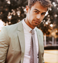 Happy Birthday, Theo James! 