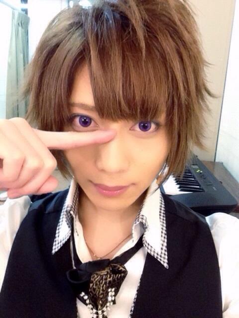 もーさん 染様 誕生日おめでとうございます 染様を見ると癒されます 紫カラコンすごい個人的にめっちゃ好きです W うげええええ 染谷俊之生誕祭 Http T Co Xgxylvr2qb もーさん 染様 誕生日おめでとうございます 染様を見ると癒されます 紫カラコンすごい個人的にめっちゃ好きです W うげええええ 染谷俊之生誕祭 Http T Co Xgxylvr2qb