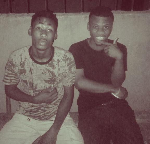 cliffyjamz's tweet photo. Me and @iam_donefizzy @ hood http://t.co/0QIzFk9FK5
