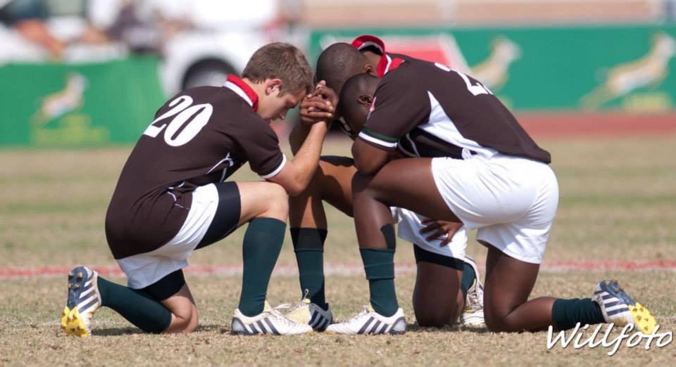 Dee_Jay607's tweet photo. "@_ArriveAlive: All we need on the sports fields, the roads and in SA is a bit of teamwork towards a common goal! http://t.co/yBPklMoGm5"
