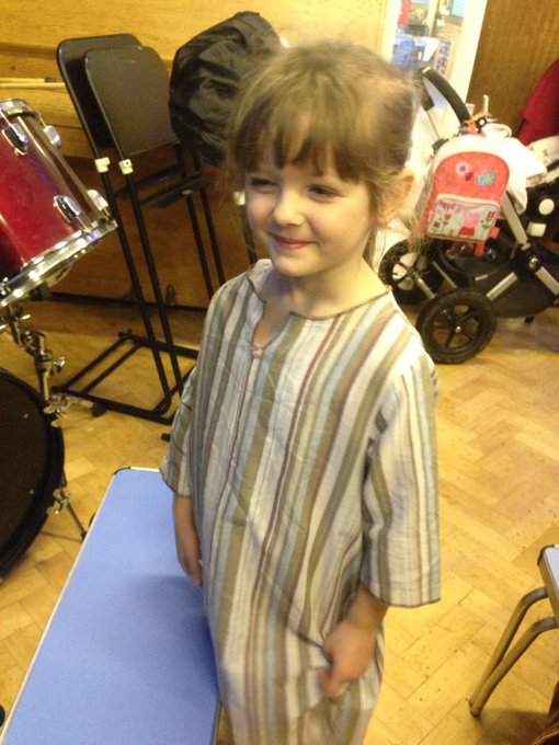 My beautiful niece in her Xmas play, love you loads, you make me a proud uncle💗 http://t.co/L3r5A7cv<a href="/tag/worldcup"class="tags"><span>#worldcup</span></a><a href="/tag/qatar2022"class="tags"><span>#qatar2022</span></a><a href="/tag/eng"class="tags"><span>#eng</span></a><a href="/tag/engfra"class="tags"><span>#engfra</span></a>