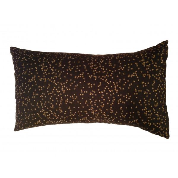 ByBeadotcom's tweet photo. Pour être confortablement installé au coin de la cheminée, craquez pour ce coussin Mauricette. http://t.co/pTWKqcIVFm http://t.co/6GtC7FBPLP