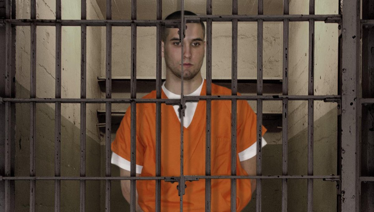 TheOnion's tweet photo. 15 Years In Environment Of Constant Fear Somehow Fails To Rehabilitate Prisoner http://t.co/jBCVXAnYy4 #OurAnnualYear http://t.co/arWlOBONKP