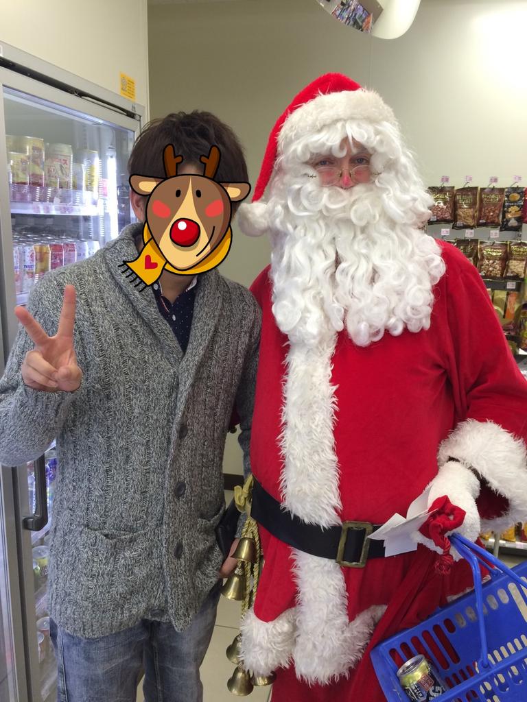 ミニスカサンタが見たけりゃコンビニに行けばいい Togetter