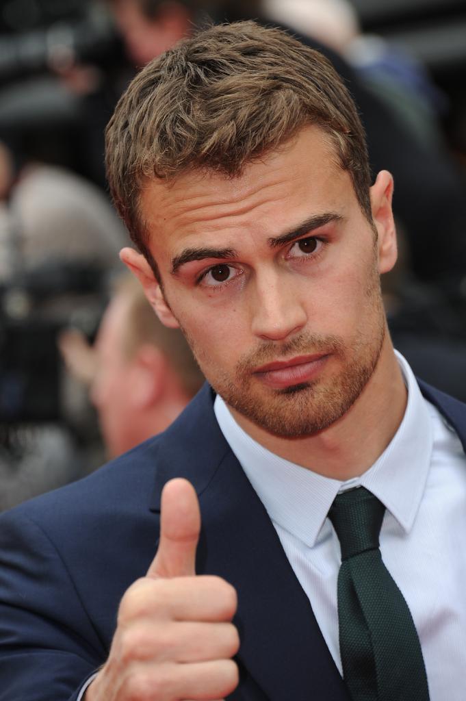 Happy bday Four! See what Theo James revealed about his costar 