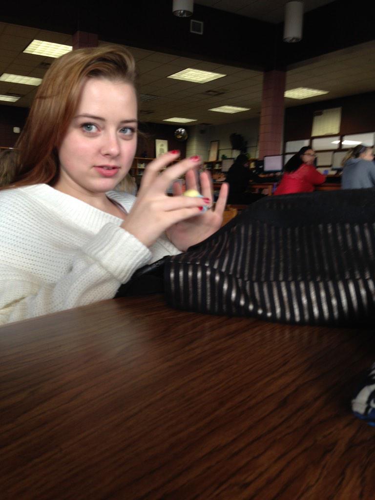 Teenage_Batman_'s tweet photo. @hellacoolabby we sat at our old table and it was so weird without you 😭❤️ http://t.co/dR6w1GhmEq
