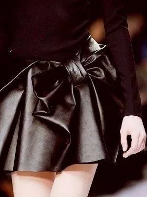 miajuana's tweet photo. We love leather clothes!! #skirt #leather #pants #jackets #boots #coats #bags #fashion #style #StyleMustHave #trend http://t.co/mqIPojByVK
