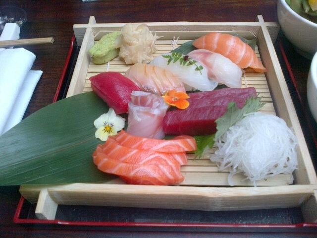 misterfranaf's tweet photo. Amazing sushi @Nozomi_London by @cheflukethomas for @paywithvelocity launch thank to the amazing @JPRMediaGroup! http://t.co/kqqGEMO5m9