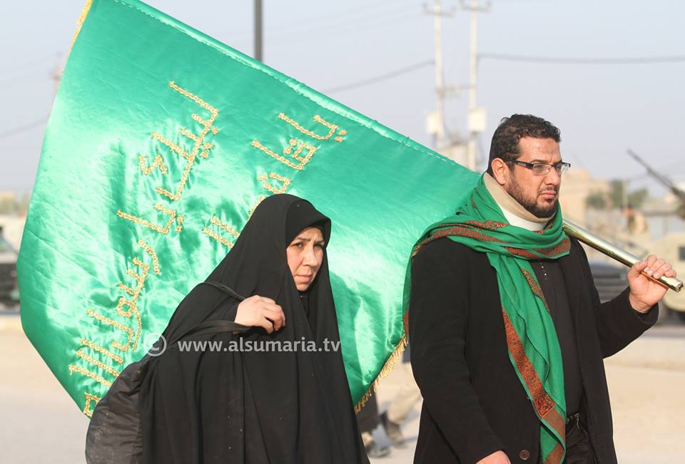 alsumariatv's tweet photo. بالصورة: زوار #أربعينية الإمام #الحسين (ع) يتوجهون الى #كربلاء

#غرد_بصورة http://t.co/Ox70LShB5i
