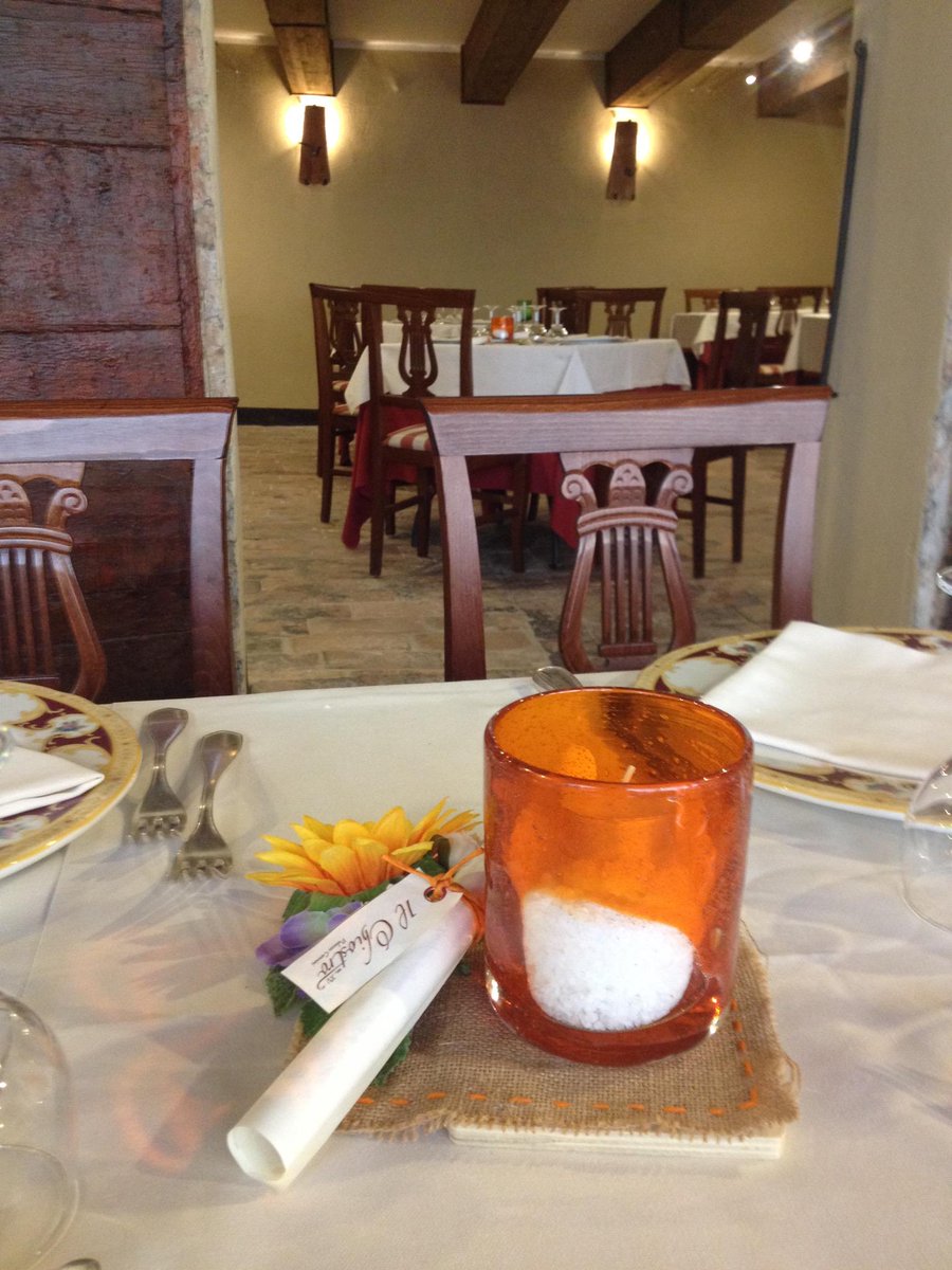 RestChiostro's tweet photo. L'Osteria che propene pochi piatti ma sempre freschi, ed il menu viene cambiato settimanalmente... #ristorante #wine http://t.co/aRbjmRUfTC