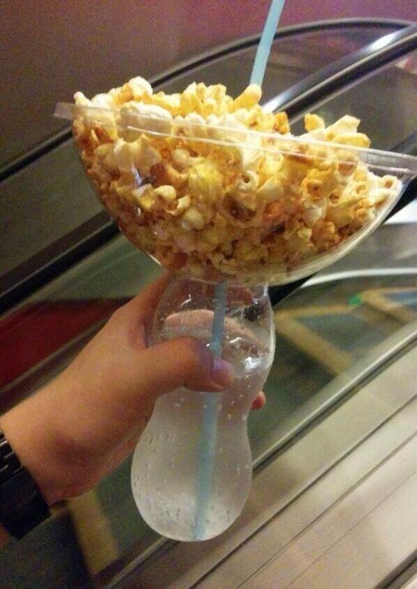 StumblerTop's tweet photo. Every movie theatre needs to have this, freaking genius http://t.co/yyJDXr99AB