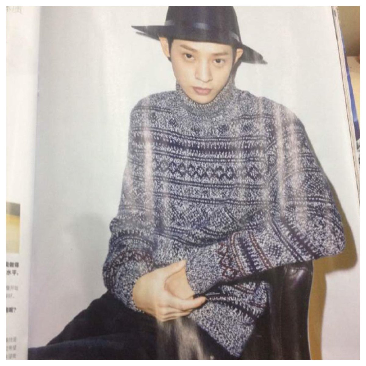 FloraJunk's tweet photo. #JJY for Easy Magazine December Issue #ChineseMagazine Credit : Budbud-yan http://t.co/8lIErcp37w
