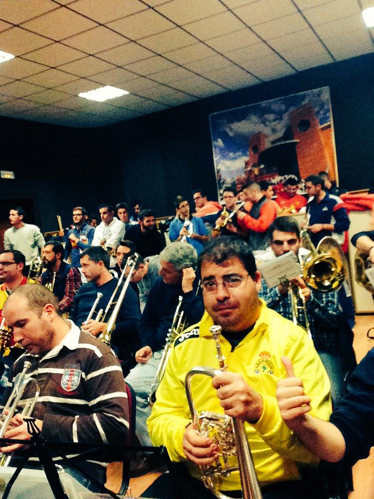 Esta noche ensayo... Te lo vas a perder ???<a href="/JesusDespojado/">A.M. Ntro. Padre Jesús Despojado</a> <a href="/bajosJD/">Bajos_JD</a> <a href="/Cornetas_JD/">CORNETAS DESPOJADO</a> <a href="/PERCUSION_JD/">Percu JD</a> <a href="/trompetas_JD/">Trompetas_JD</a>