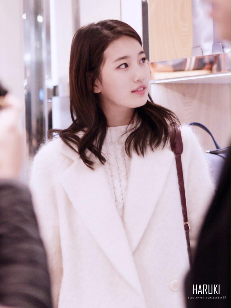 BaeSuz94_'s tweet photo. 141207 Beanpole Accessory Fansign Event http://t.co/xy87PWjAvd