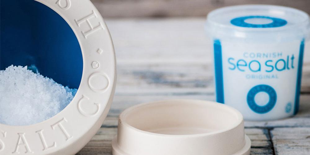 Christmas is here! Retweet to WIN a <a href="/CornishSea_Salt/">Cornish Sea Salt</a> and pig set: bit.ly/1A7ipf3 #WatergateBayChristmas