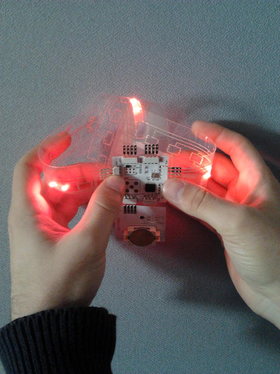 VTT LED strip being tested: facebook.com/theprintoo/pos…