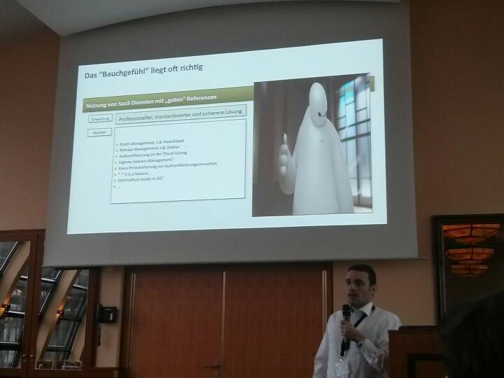bkimminich's tweet image. Gerne einfach mal &quot;Input Validation&quot; als &quot;Code Formatting&quot; verstehen... 👏👏👏... #owasp_d2014