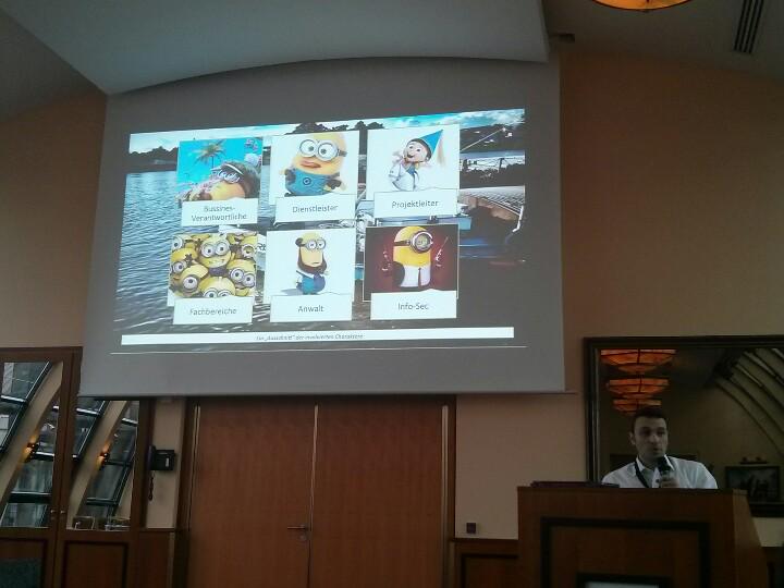 bkimminich's tweet image. Kaum zu toppen... 😂... grandiose Pre-Lunch-Security-Standup-Comedy von @checkm4te #owasp_d2014