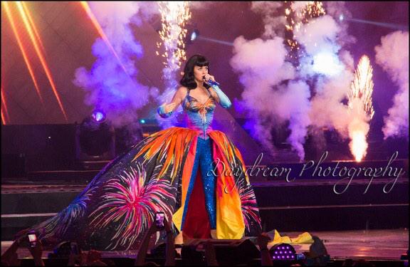 mythoughts8's tweet photo. <3 @katyperry  #PrismaticWorldTour #Melbourne #daydreamphotography http://t.co/wViYu0KiA7