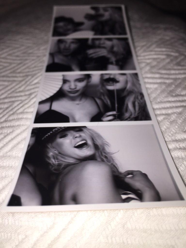 SarahJayneJudd's tweet photo. Photo booth anyone???? 📷📷 http://t.co/XHjb5c5QhB