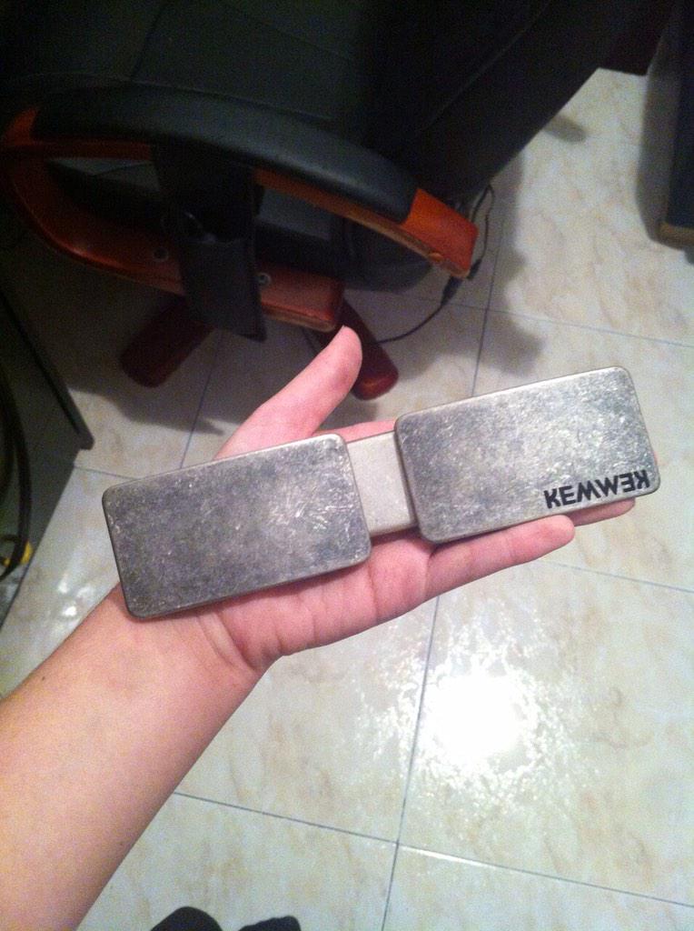 Después de unos meses de investigación me diagnostican una fuerte adición a @KEMWEK_ES