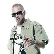 Gisto123's tweet image. Collie Buddz – #ComeAround (Choppa Dunks Bootleg) ow.ly/FzNNg #ROBOCHOP #rudeboy #dancehall #trap #hiphop