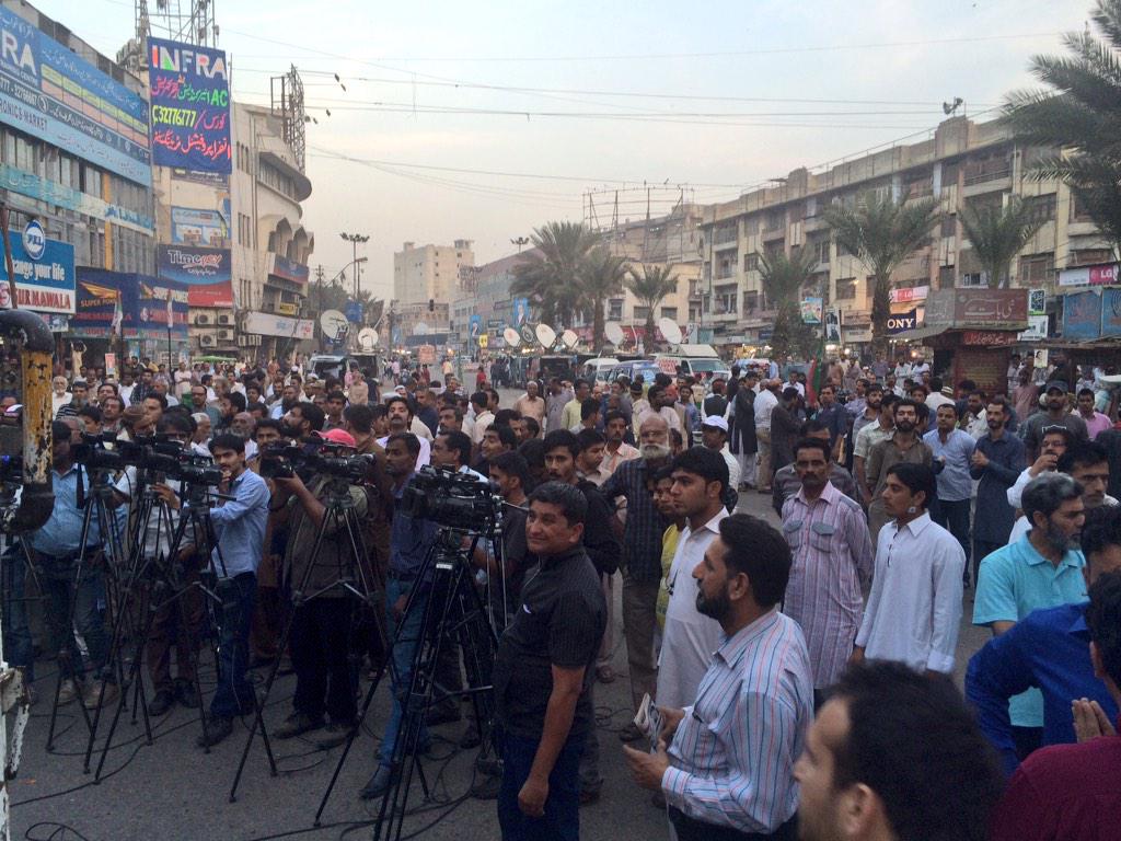 DrAwab's tweet photo. Protest for #ShutDownToRebuild against Khoon League coordinated target shooting in #Faisalabad http://t.co/pyxrhkm9Af