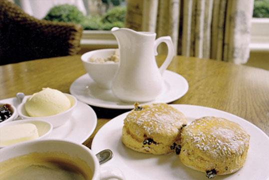 Great deal <a href="/oldbridgehotel/">OldBridgeHuntingdon</a> from £199 3-course dinner, bed &amp; breakfast &amp; tea &amp; scones ow.ly/FBbhQ #ttot