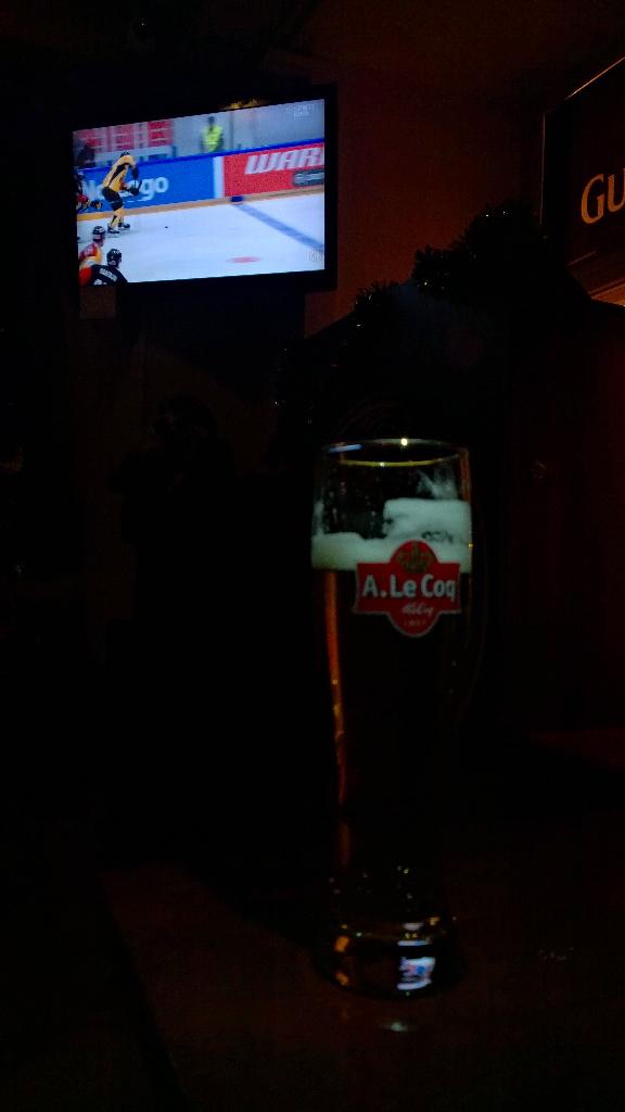 korhosenpete's tweet photo. Hieno taival #KeltaMustien mukana #Euroopassa @Liiga_SaiPa #CHL #CHLfi #saipanation #Da @Willimiehet #MadMurphys http://t.co/Nn67kqTPxf